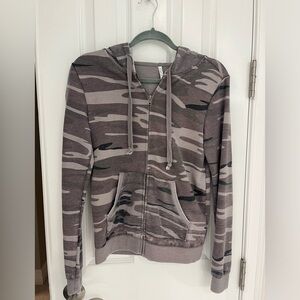 Z supply zip up hoodie. Size small. Good condition.
